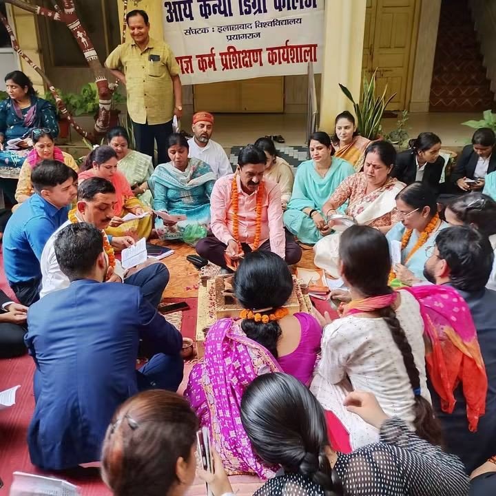 आर्या कन्या डिग्री कॉलेज में ओरिएंटेशन कार्यक्रम आयोजित