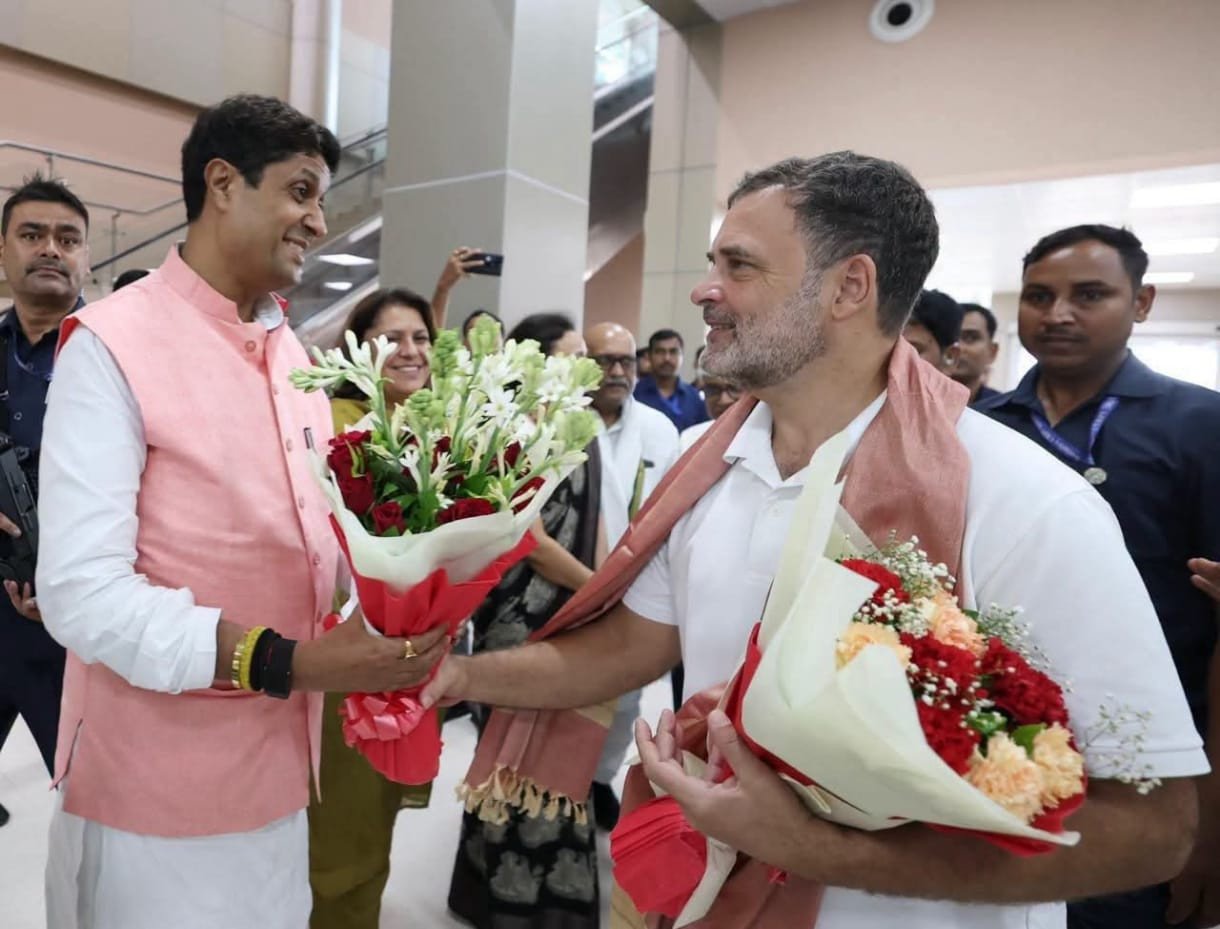 प्रयागराज में राहुल गांधी का स्वागत 