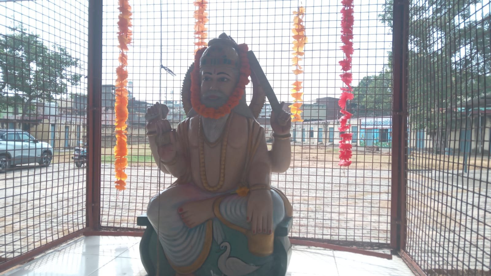 विश्वकर्मा जयंती पर भगवान विश्वकर्मा धाम में हुआ भव्य आयोजन