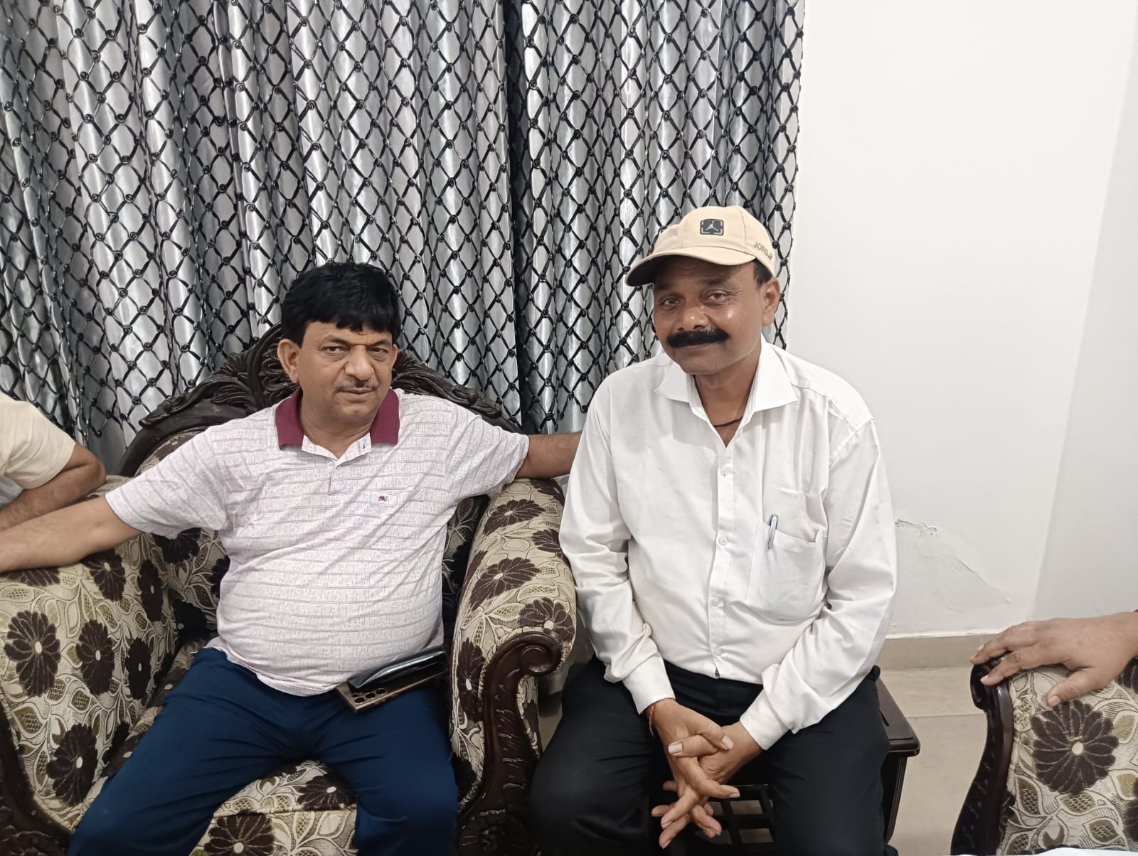 कश्यप समाज के उत्थान को लेकर राज्य मंत्री कपिल देव अग्रवाल से मिले विनीत कश्यप एडवोकेट