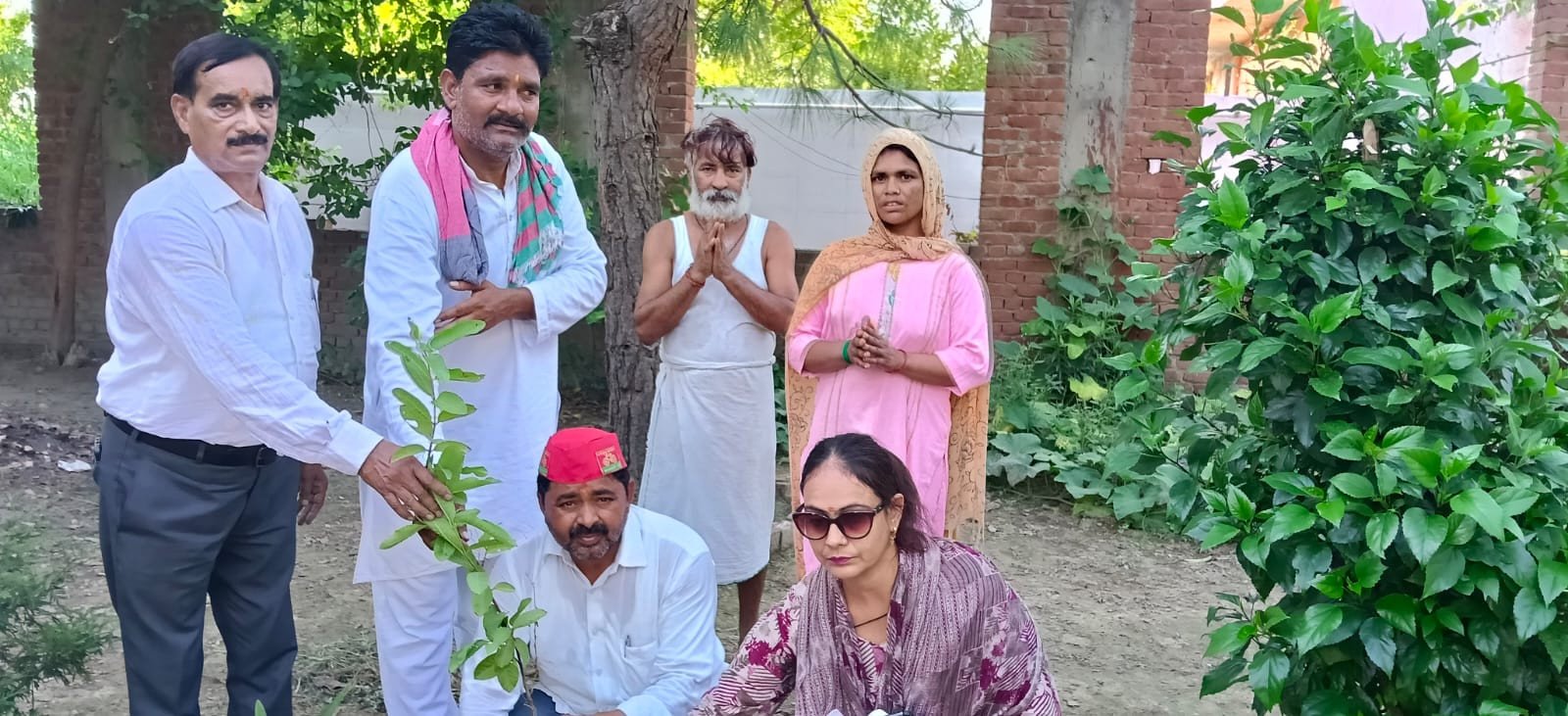 राष्ट्रीय अध्यक्ष के निर्देश पर छठवें दिन छपकौली व बछलौता में हुआ वृक्षारोपण।