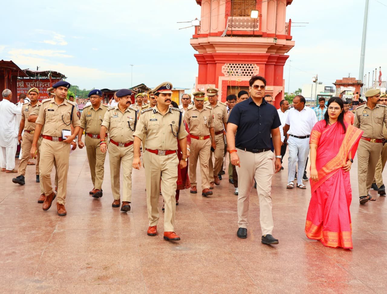 श्रावण मास कांवड़ यात्रा एवं गुरु पूर्णिमा की तैयारियों का कमिश्नर-डीआईजी ने लिया जायजा।