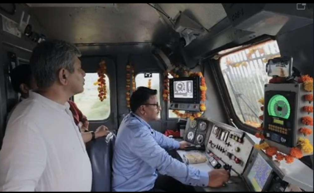 पूर्वोत्तर रेलवे इज्जतनगर मंडल में 660 रूट किमी रेलखंड पर 295 करोड़ रूपये की लागत से लगेंगे कवच संस्करण 4.0