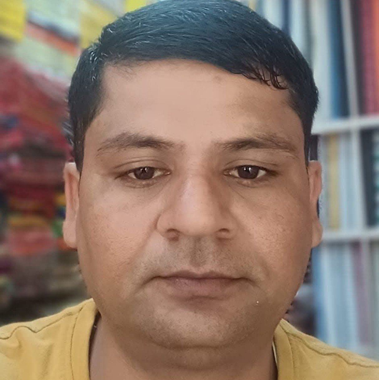 बदायूं के कछला स्थित उफनती गंगा नदी में कूदा बिसौली का राजीव, गोताखोर ने बचाई जान