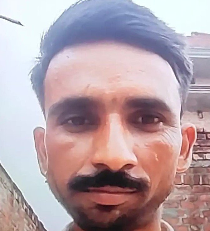  बदायूं में भैंस चराते वक्त पानी भरे गड्ढे में गिर कर बरेली के युवक की हुई मौत