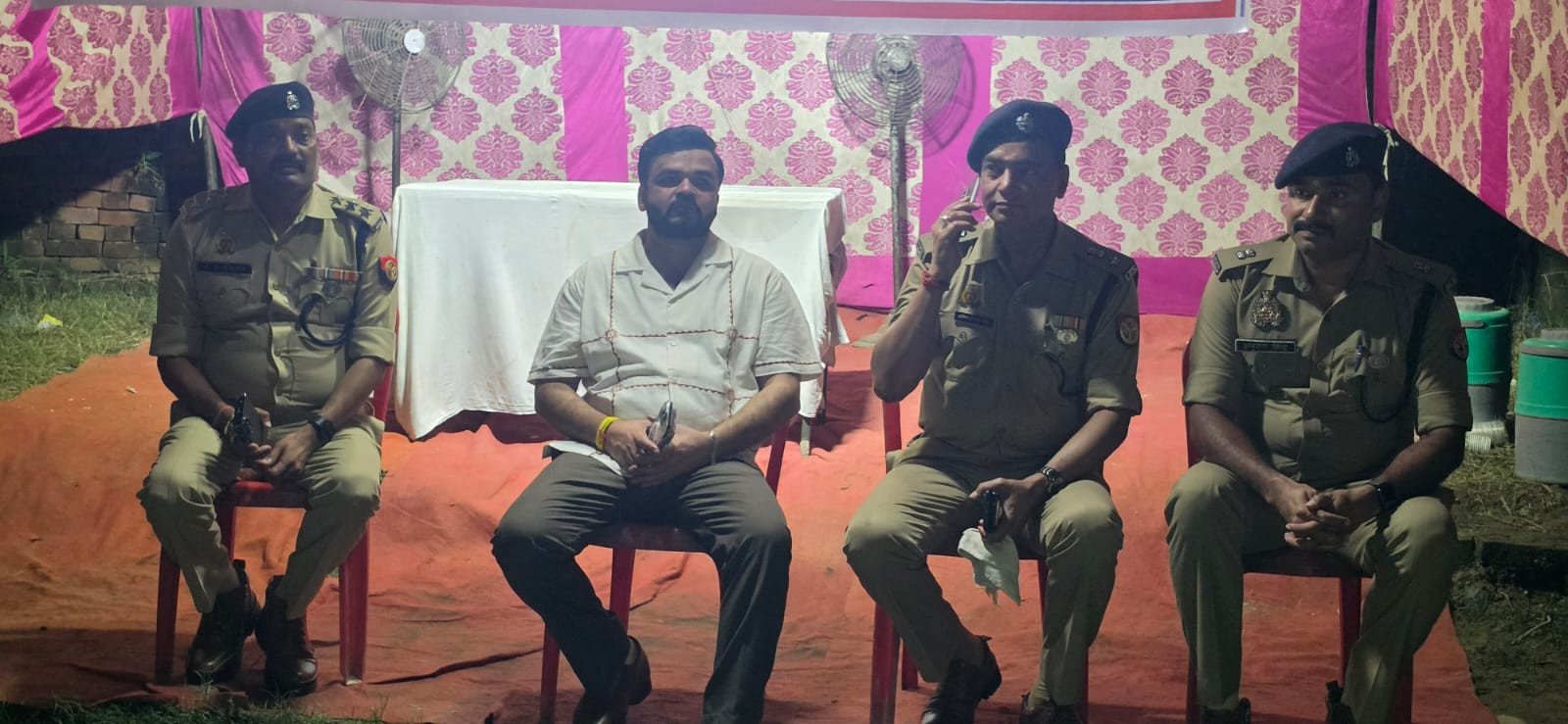श्रावण के प्रथम सोमवार पर रामपुर-बरेली बॉर्डर पहुंचे डीएम और एसपी, सुरक्षा व्यवस्थाओं का लिया जायजा