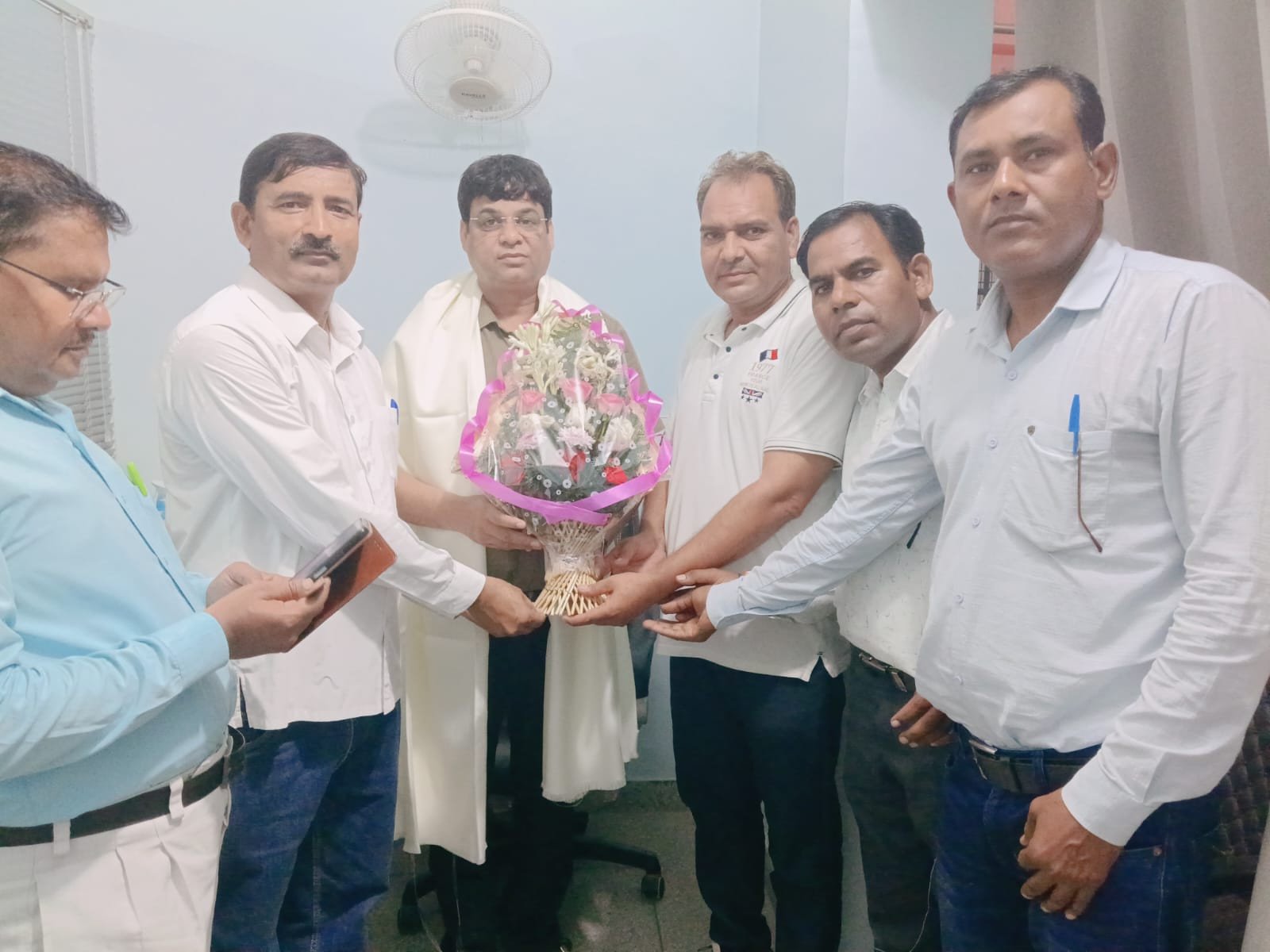 पी.एम.एस. संघ के नव निर्वाचित जिलाध्यक्ष डॉ. दशरथ सिंह का  भव्य स्वागत