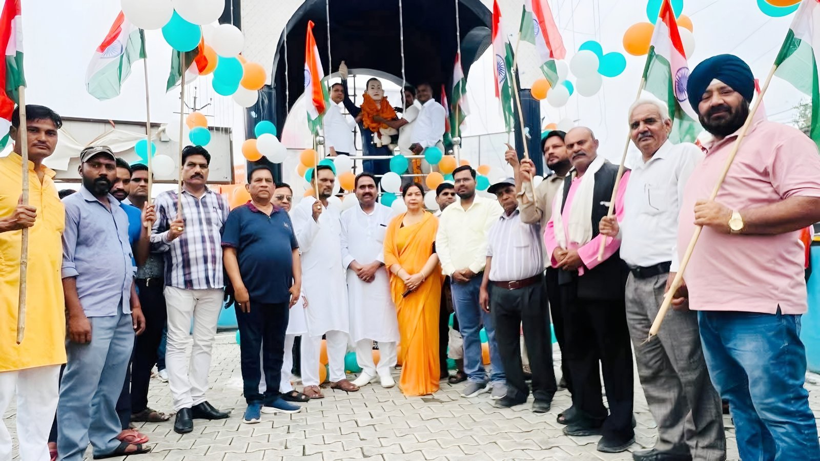 स्वतंत्रता दिवस पर नगर पालिका मिलक में ध्वजारोहण, निकली भव्य तिरंगा यात्रा