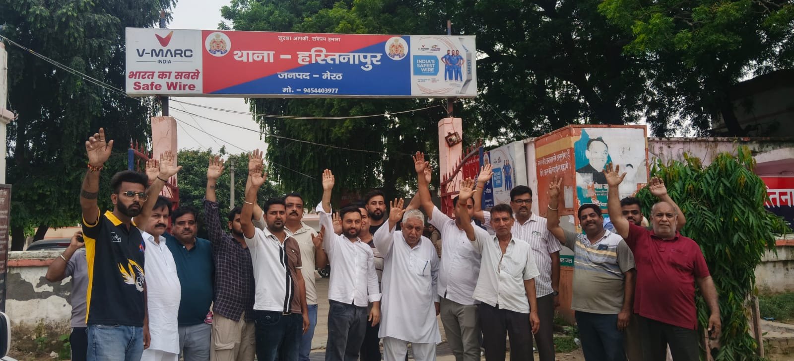 हस्तिनापुर चोरी: 30 लाख का माल बरामद न होने पर 13 अगस्त को चार कस्बों के बाजार बंद, व्यापारियों का फूटा गुस्सा