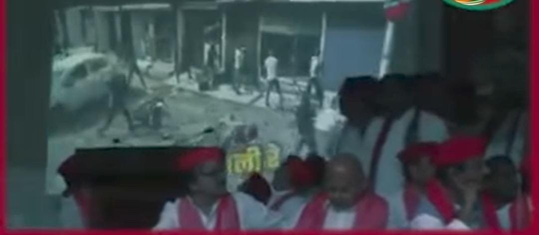यूपी विधानसभा चुनाव में छह माह बाकी, सियासत में नया डिजिटल वॉर शुरूAI जनरेटेड गानों के जरिए भाजपा-सपा आमने-सामने, एक-दूसरे पर तंज कसने का नया तरीका बना चुनावी हथियार