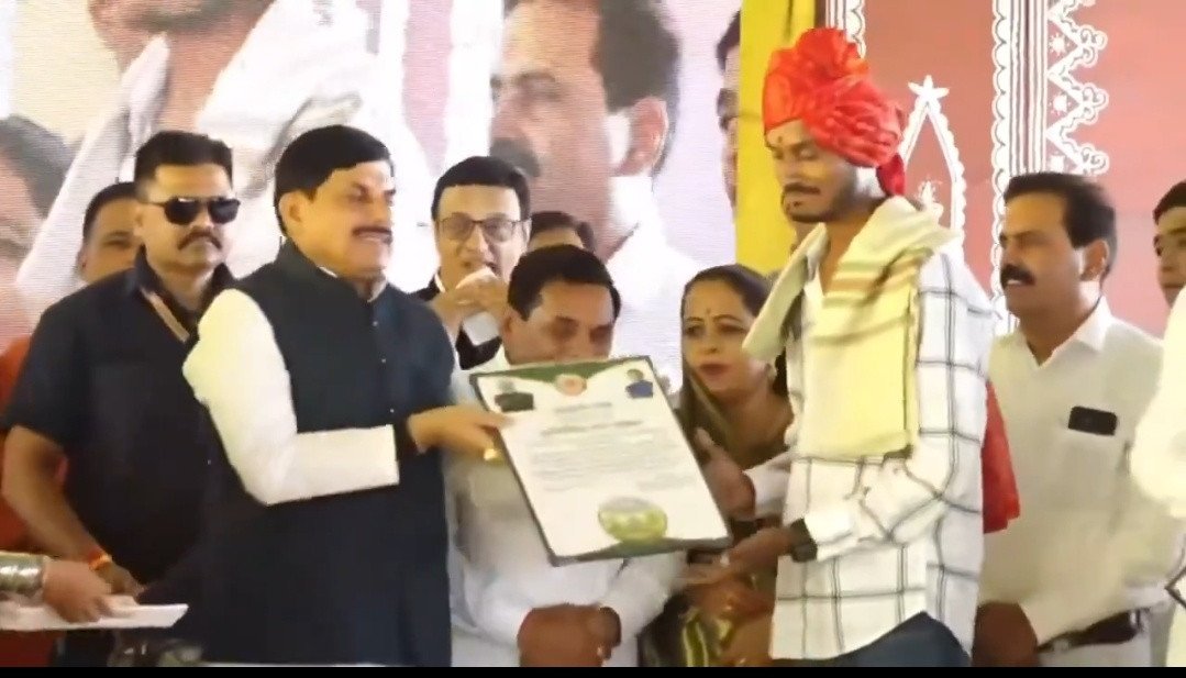 खंडवा में CM मोहन यादव ने प्रगतिशील किसानों का किया सम्मान | बलराम कृषि महोत्सव बड़ी खबर