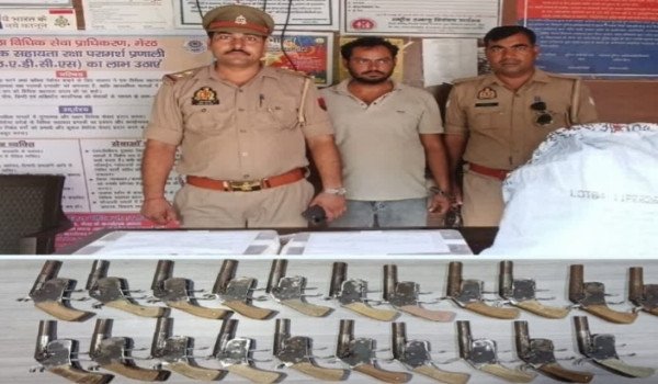 मेरठ में STF की बड़ी कार्रवाई, 21 अवैध तमंचों के साथ हथियार तस्कर गिरफ्तार