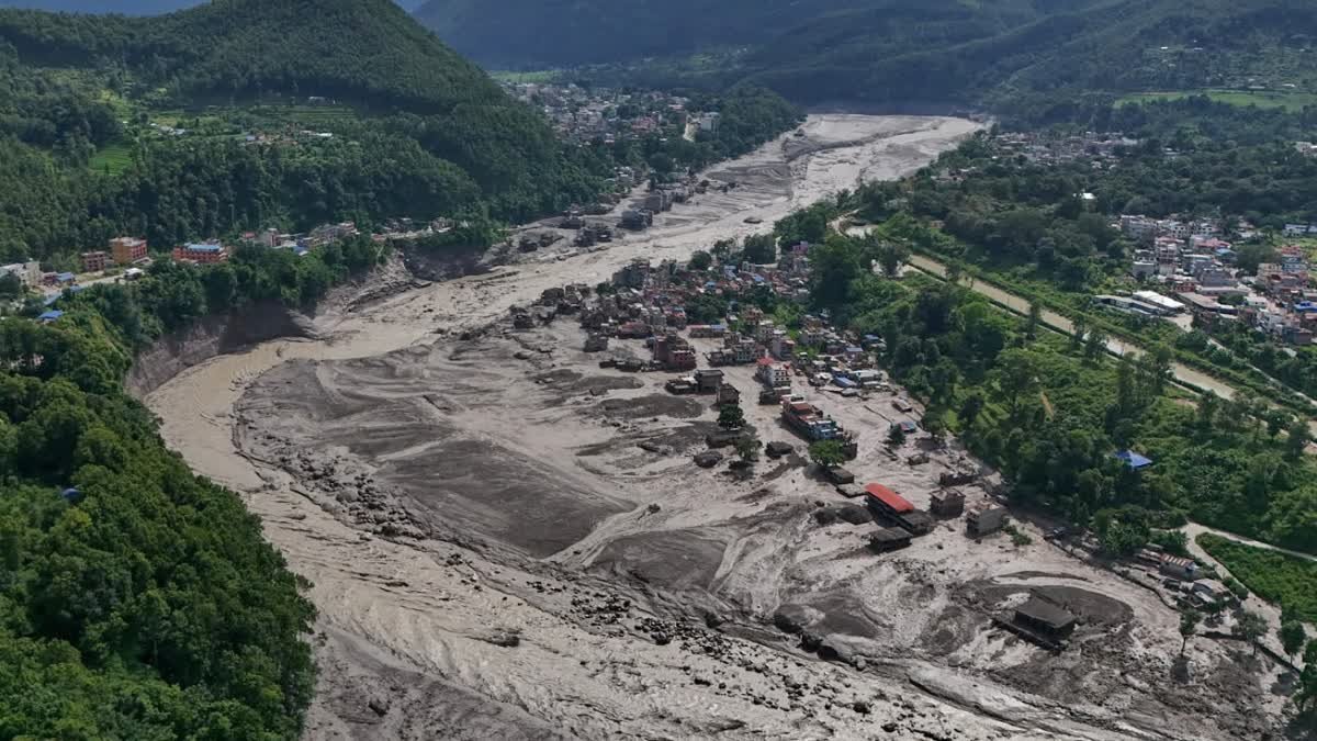 नेपाल-तिब्बत में विनाशकारी बाढ़ से मृतकों की संख्या 579 हुई, 1,924 अब भी लापता