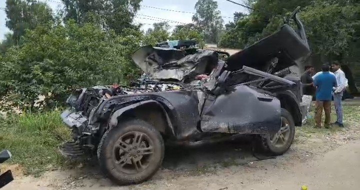 गंगा एक्सप्रेसवे पर भीषण सड़क हादसा, थार में सवार 4 लोगों की मौत