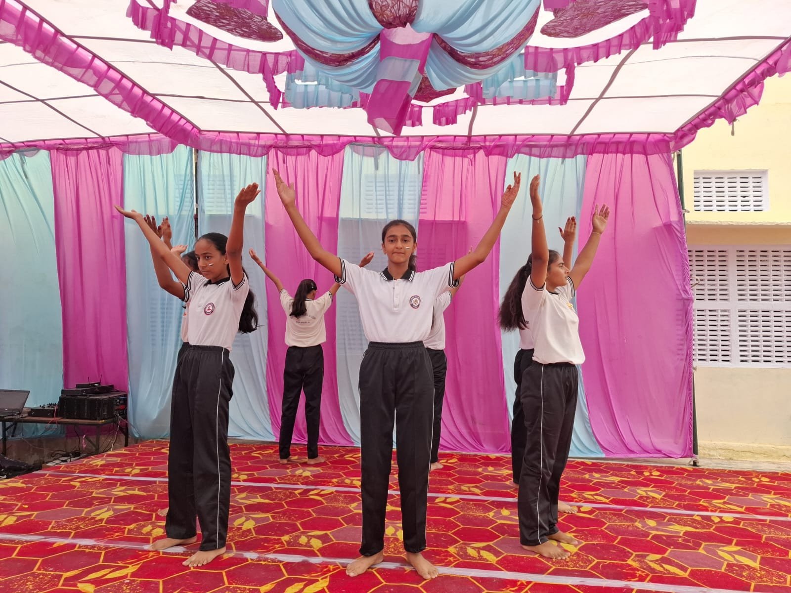 थांवला के विद्यालयों में हर्षोल्लास से मनाया गया स्वतंत्रता दिवस, बच्चों ने दी देशभक्ति से ओत-प्रोत प्रस्तुतियां 