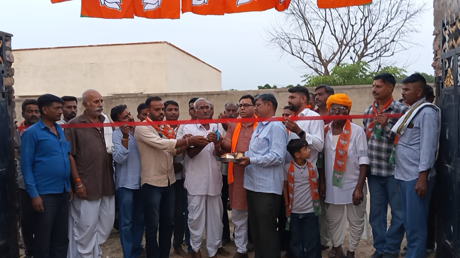 रियांबड़ी में भाजपा वार्ड-01 चुनाव कार्यालय का शुभारंभ, कार्यकर्ताओं ने भरी जीत की हुंकार