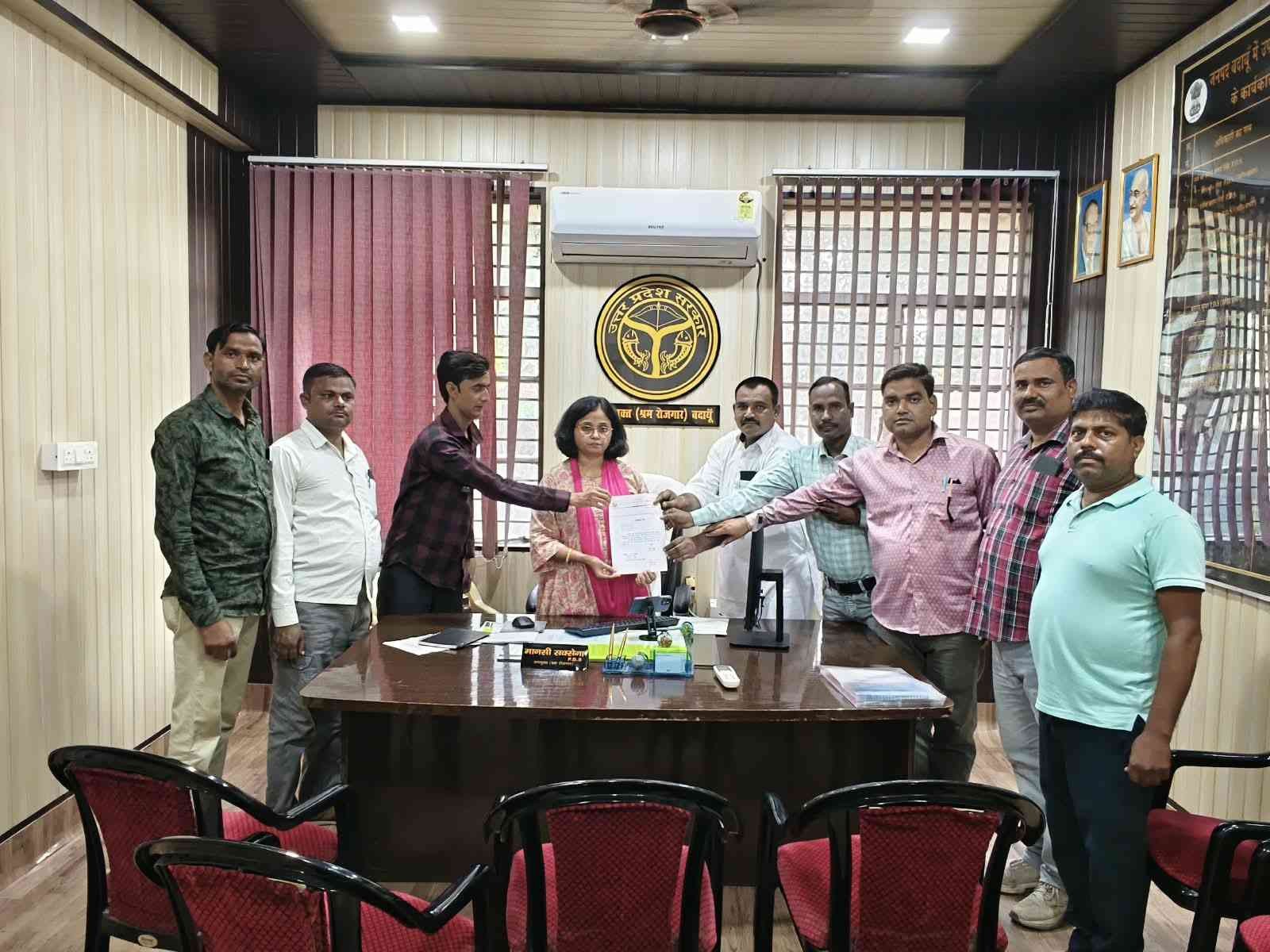बदायूं रोजगार सेवक संघ की जिला कार्यकारिणी का हुआ