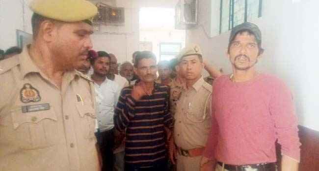 बदायूं न्यायालय परिसर में पकड़े गए दो संदिग्ध