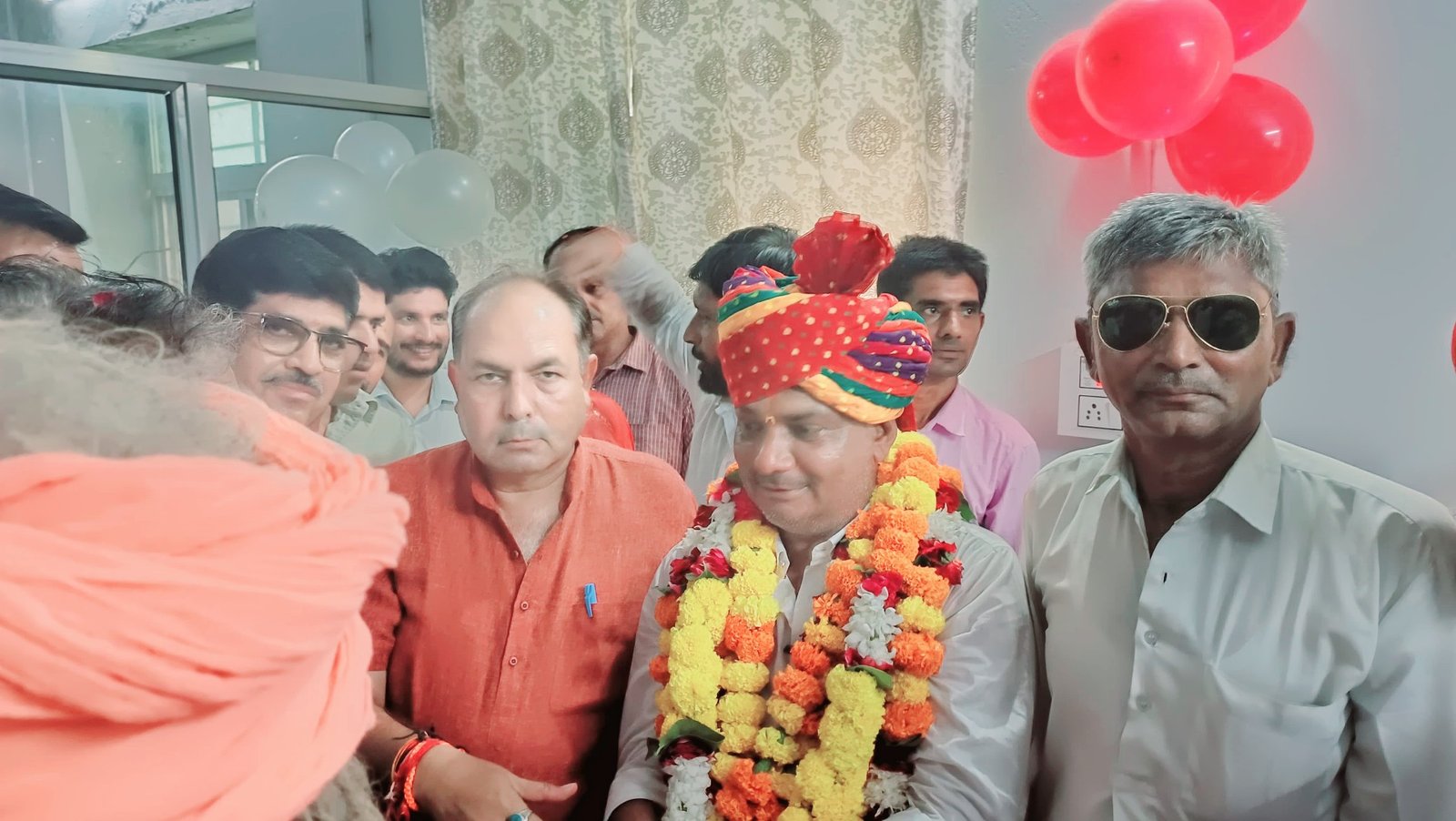 रियांबड़ी नगर पालिका के नवनिर्वाचित उपाध्यक्ष जगदीश सैनी ने संभाला पदभार