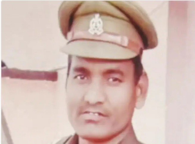 SP देहात की जांच में खुलेगा हाजिरी का खेलः बदायूं पुलिस लाइन में चार पुलिसकर्मी हो चुके सस्पेंड, आरआई की भूमिका पर सवाल