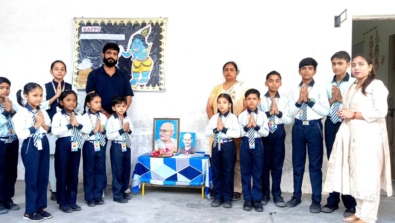 रिवरडेल इंटरनेशनल स्कूल में धूमधाम से मनाई गई गांधी और शास्त्री जयंती 