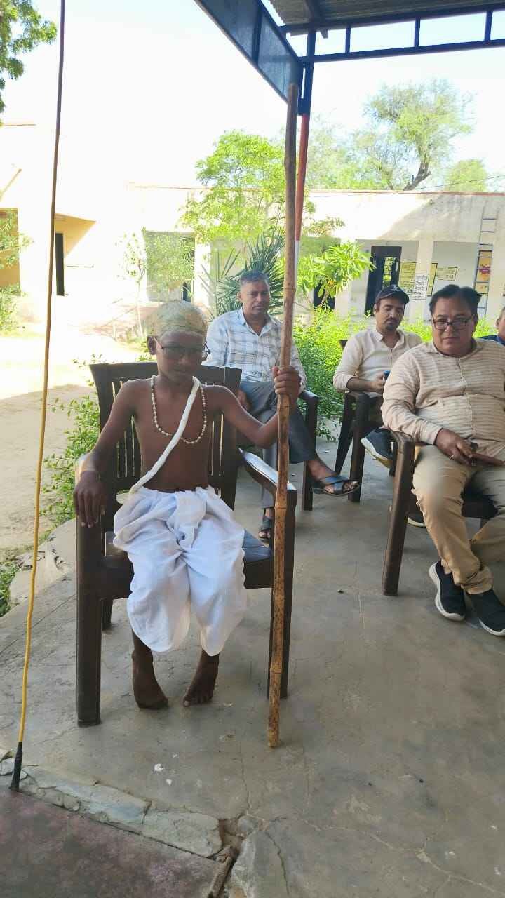 कोड़ विद्यालय में महात्मा गांधी एवं लाल बहादुर शास्त्री जयंती गरिमापूर्ण वातावरण में मनाई गई