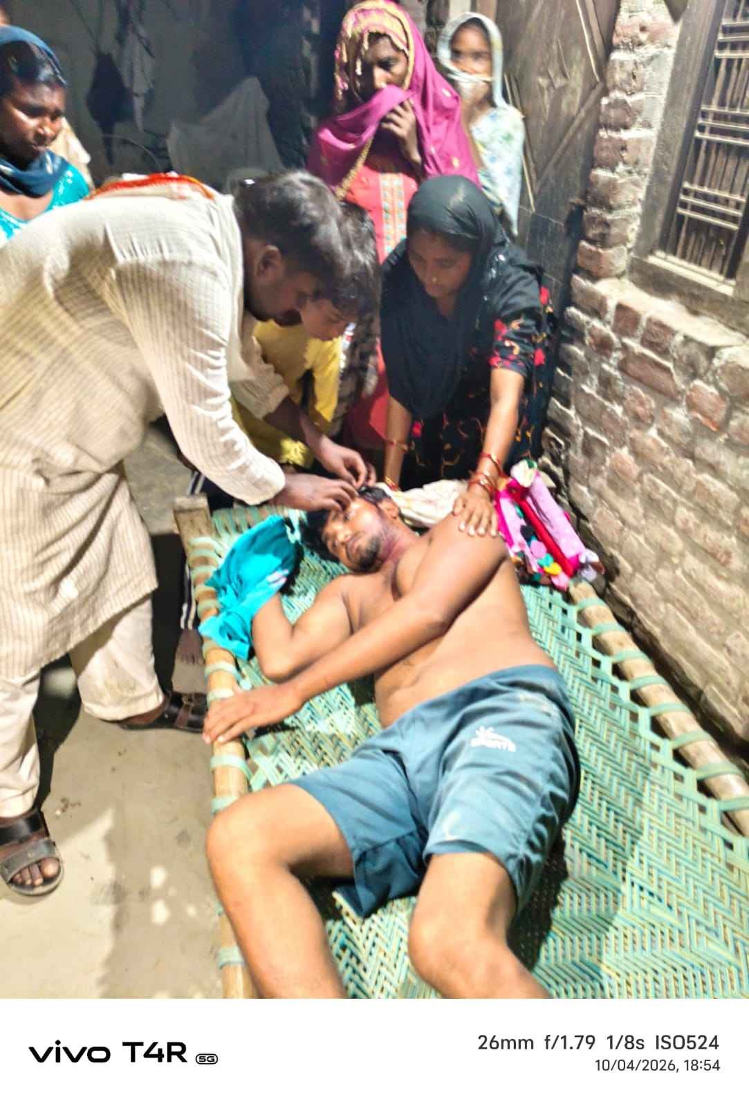 गाय को घर ले जाते समय दो पक्षों मारपीट, मौके पर पहुंची डॉयल 112.घायल को अस्पताल पहुंचाया गया