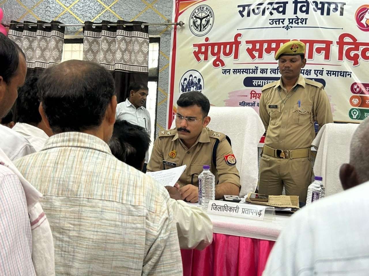 रानीगंज में सम्पूर्ण समाधान दिवस का आयोजन, ASP ने सुनीं फरियादियों की समस्याएं*
