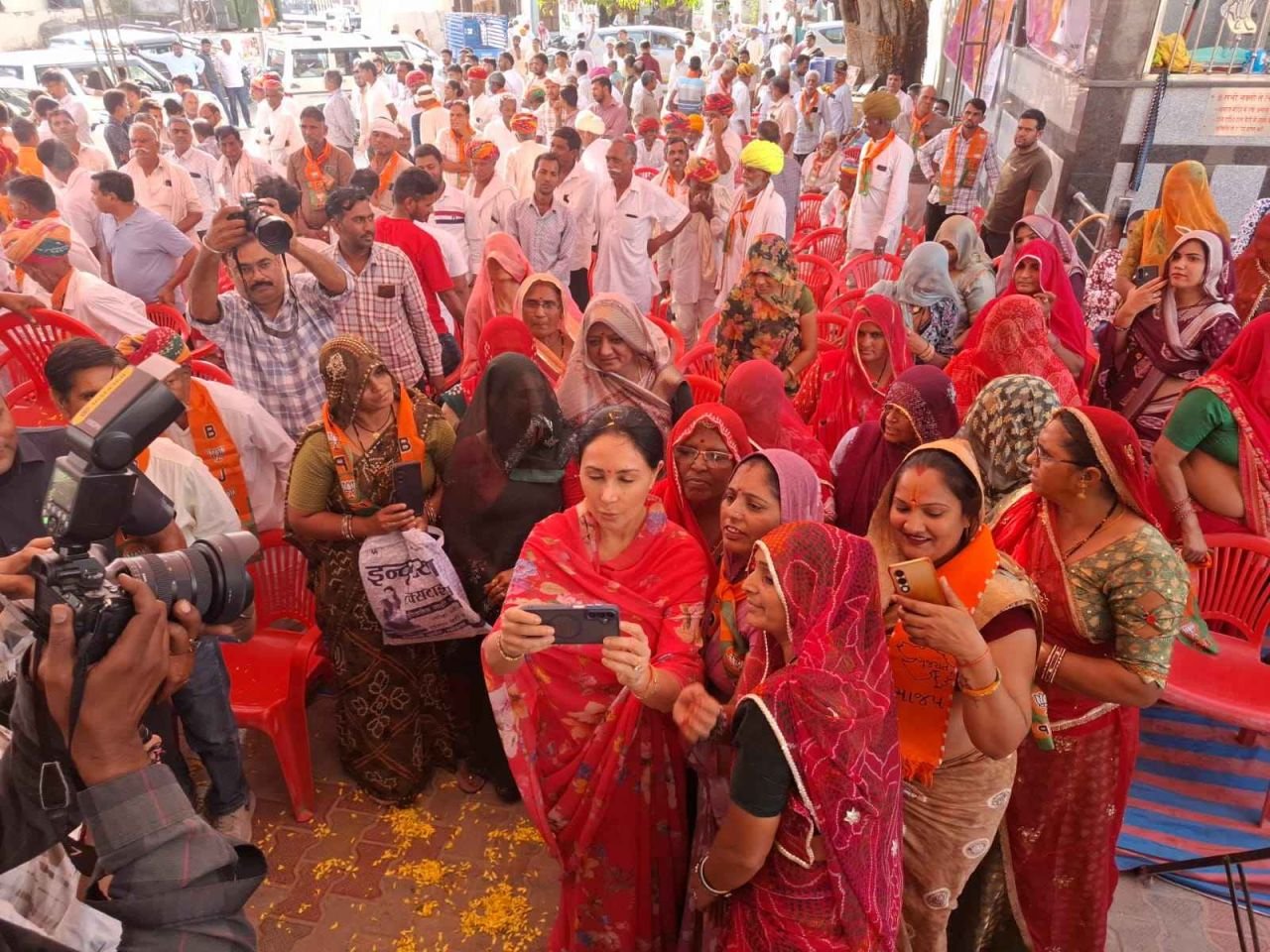 उपमुख्यमंत्री दिया कुमारी ने किया जनसभा को संबोधित, भाजपा प्रत्याशियों के पक्ष में मतदान की अपील 