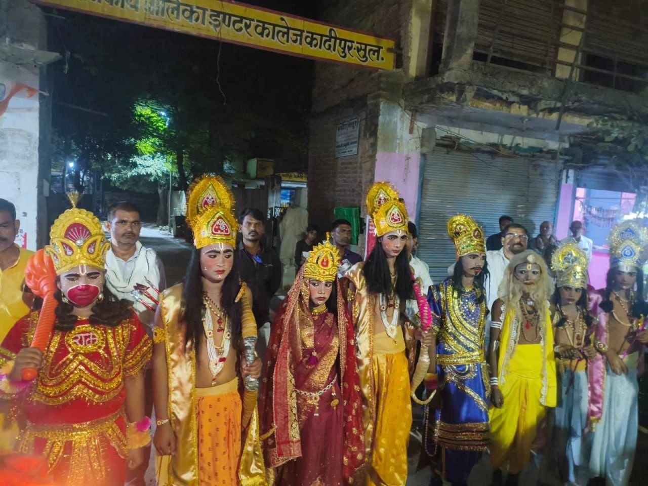 # कादीपुर में भव्य राम-भरत मिलाप का आयोजन, जय श्रीराम के जयकारों से गूंजा नगर