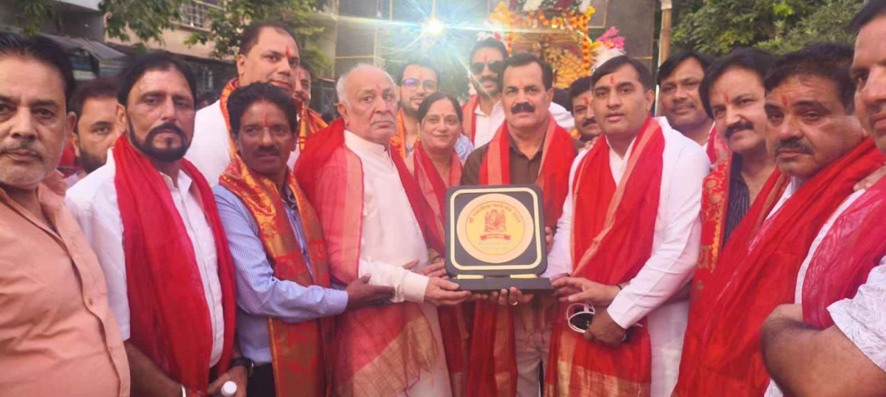 हस्तिनापुर में भव्य शिव बारात निकली, हर-हर महादेव के जयघोष से गूंजा नगर