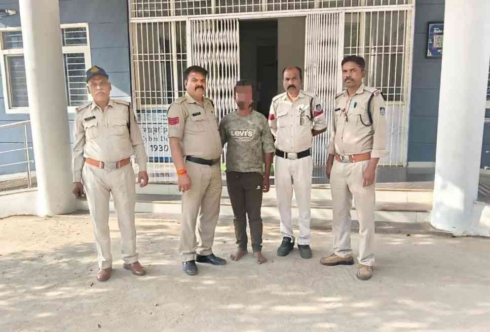 कटनी बरही पुलिस ने 6 किलो गांजा के साथ आरोपी को पकड़ा  गांजे की कीमत 60 हजार रुपये, एनडीपीएस एक्ट के तहत मामला दर्ज